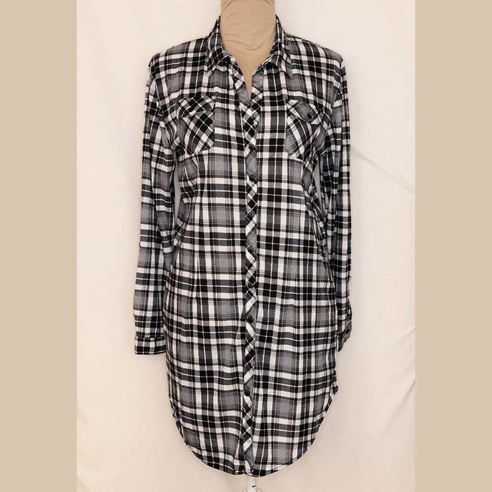 White Mark plaid button-down shirt dress